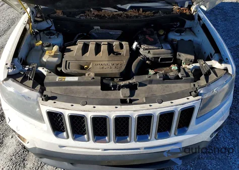 2016 Jeep Compass Sport из США, поврежденный, VIN 1C4NJDBB3GD653496